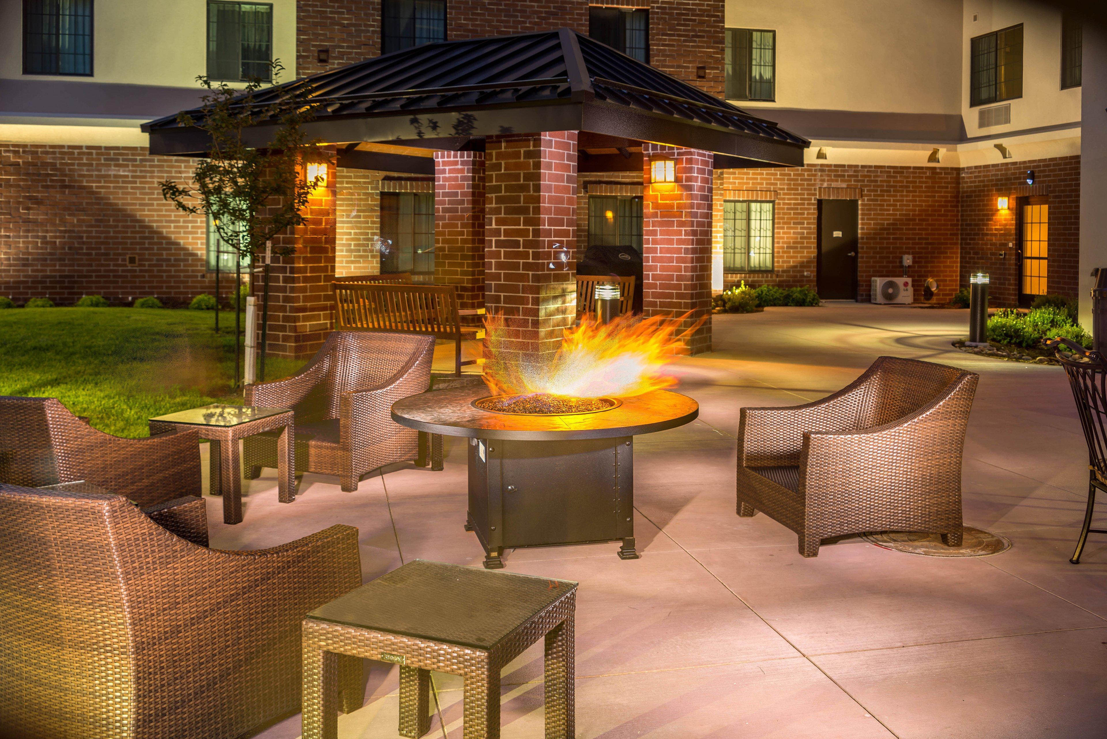 Staybridge Suites Denver - Central Park By Ihg Exteriör bild
