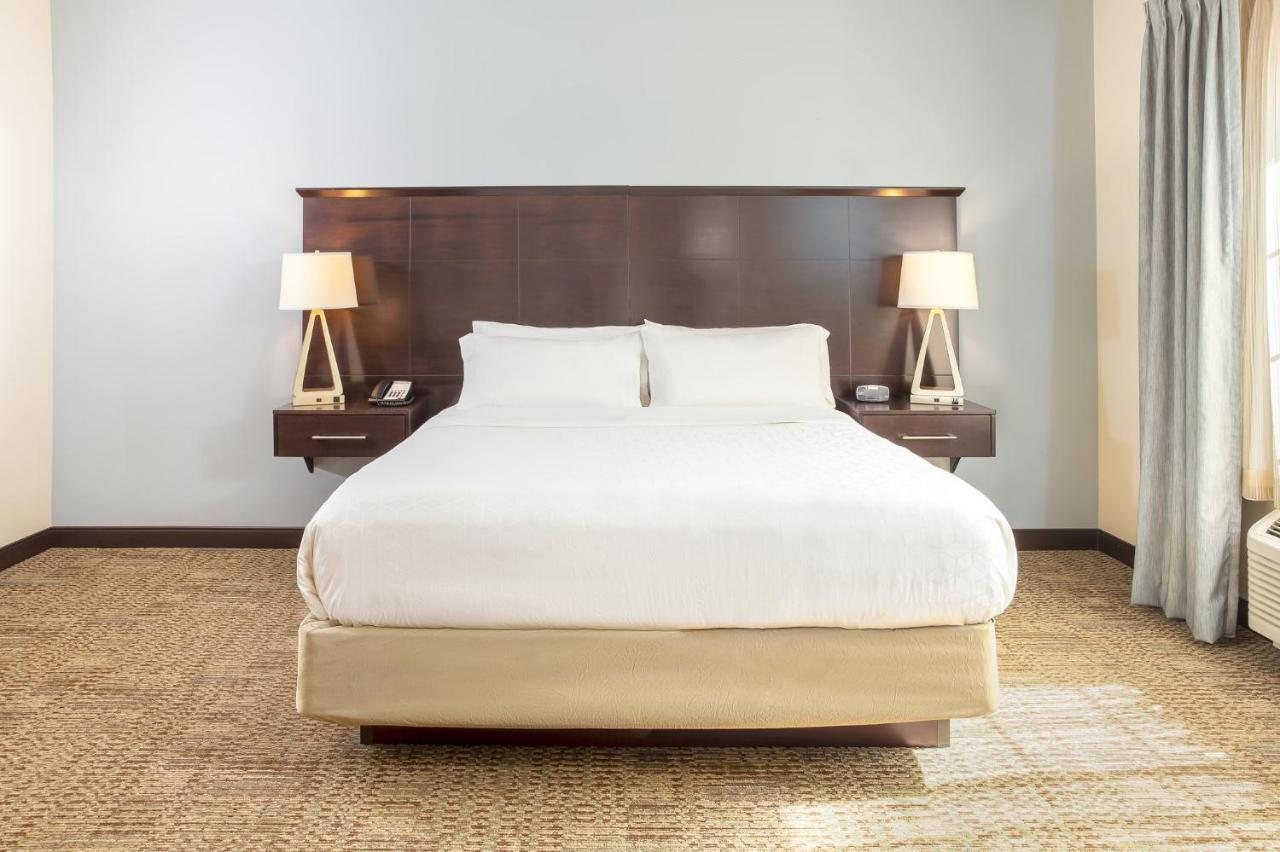 Staybridge Suites Denver - Central Park By Ihg Exteriör bild
