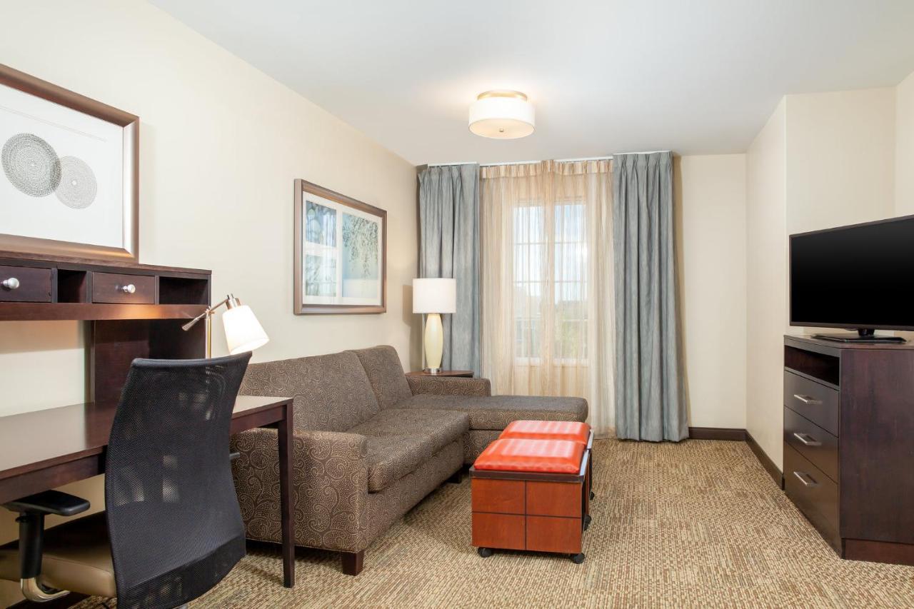 Staybridge Suites Denver - Central Park By Ihg Exteriör bild
