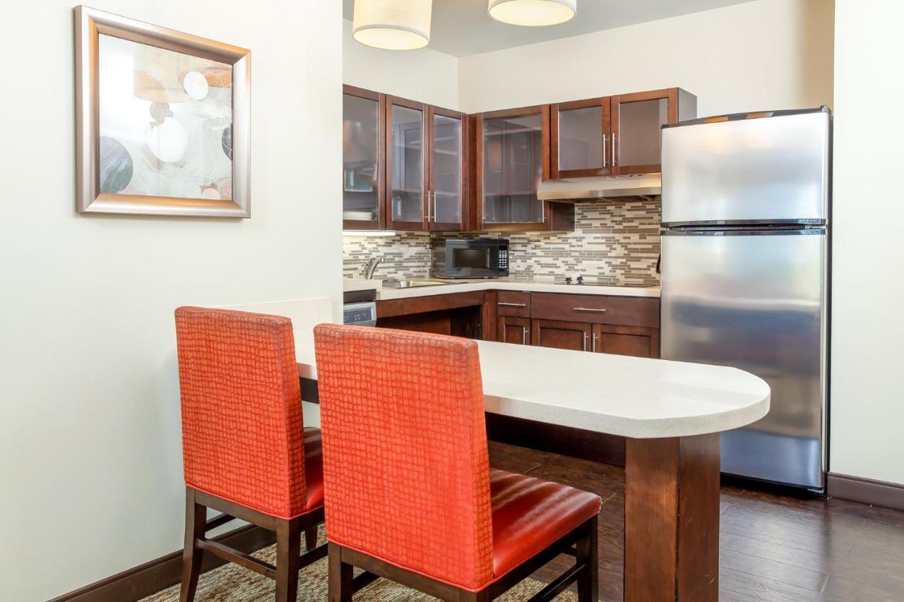 Staybridge Suites Denver - Central Park By Ihg Exteriör bild