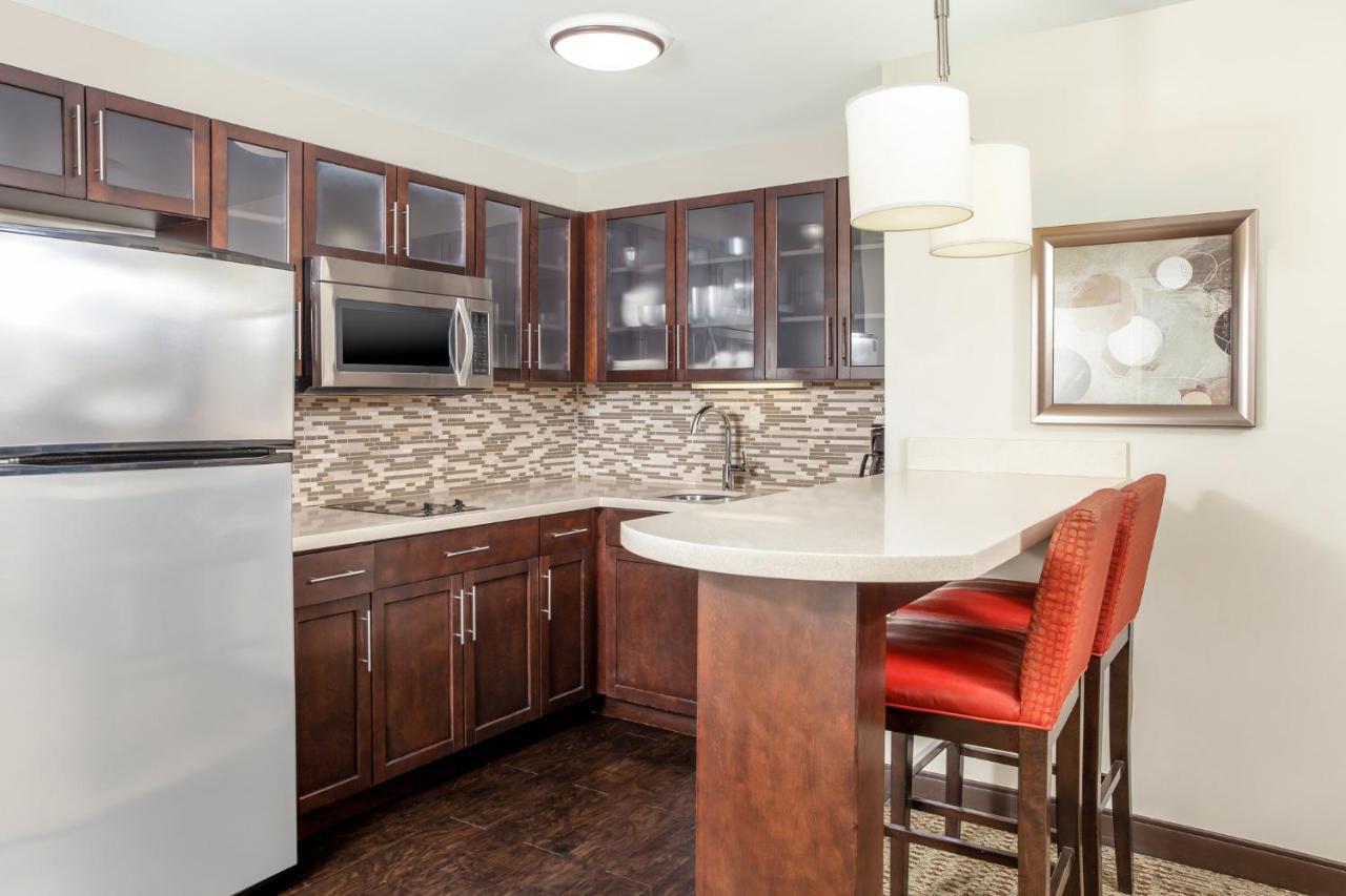 Staybridge Suites Denver - Central Park By Ihg Exteriör bild