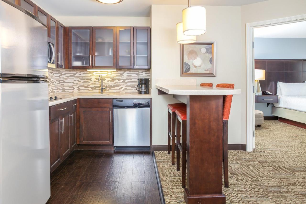 Staybridge Suites Denver - Central Park By Ihg Exteriör bild