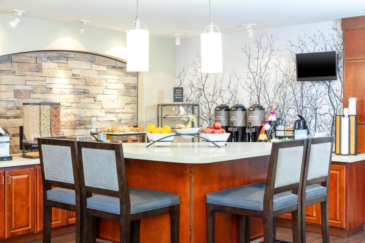 Staybridge Suites Denver - Central Park By Ihg Exteriör bild