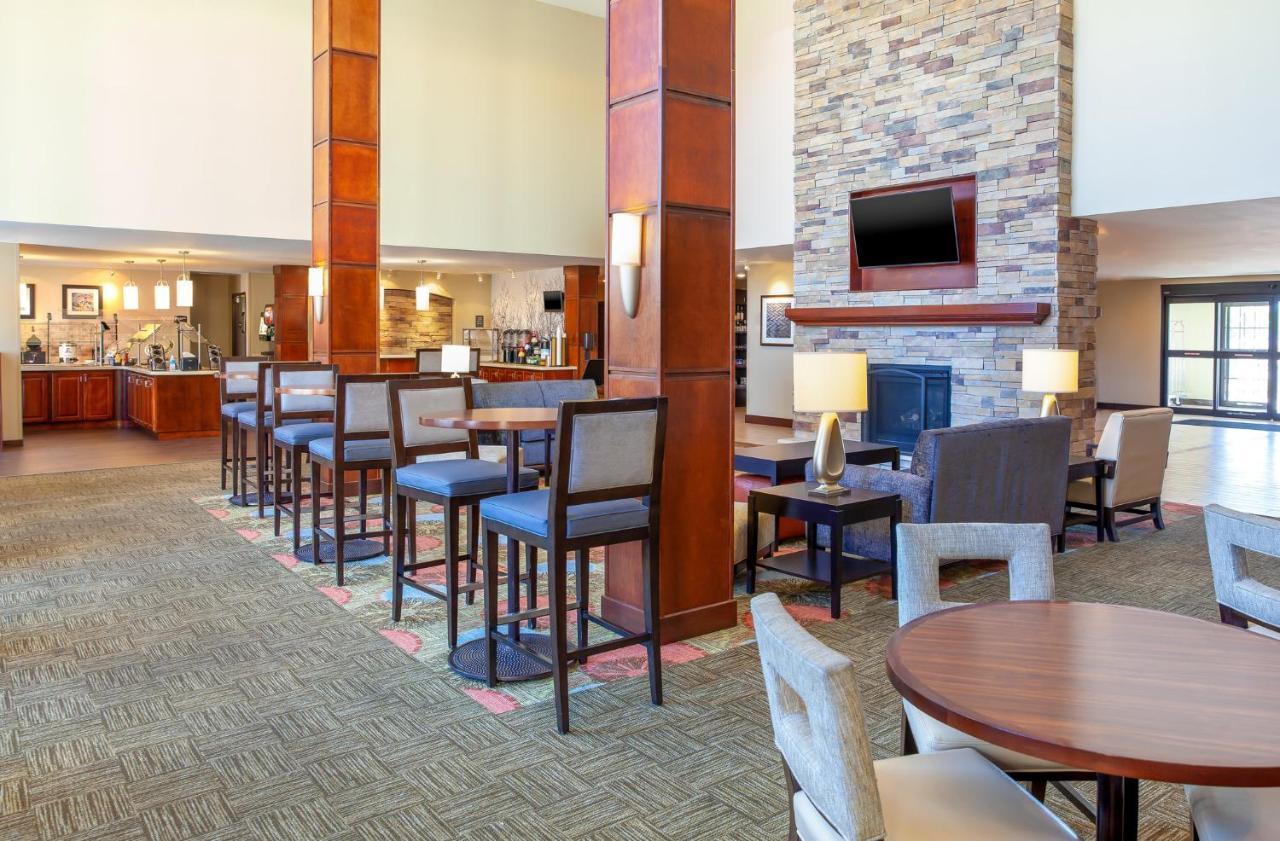 Staybridge Suites Denver - Central Park By Ihg Exteriör bild