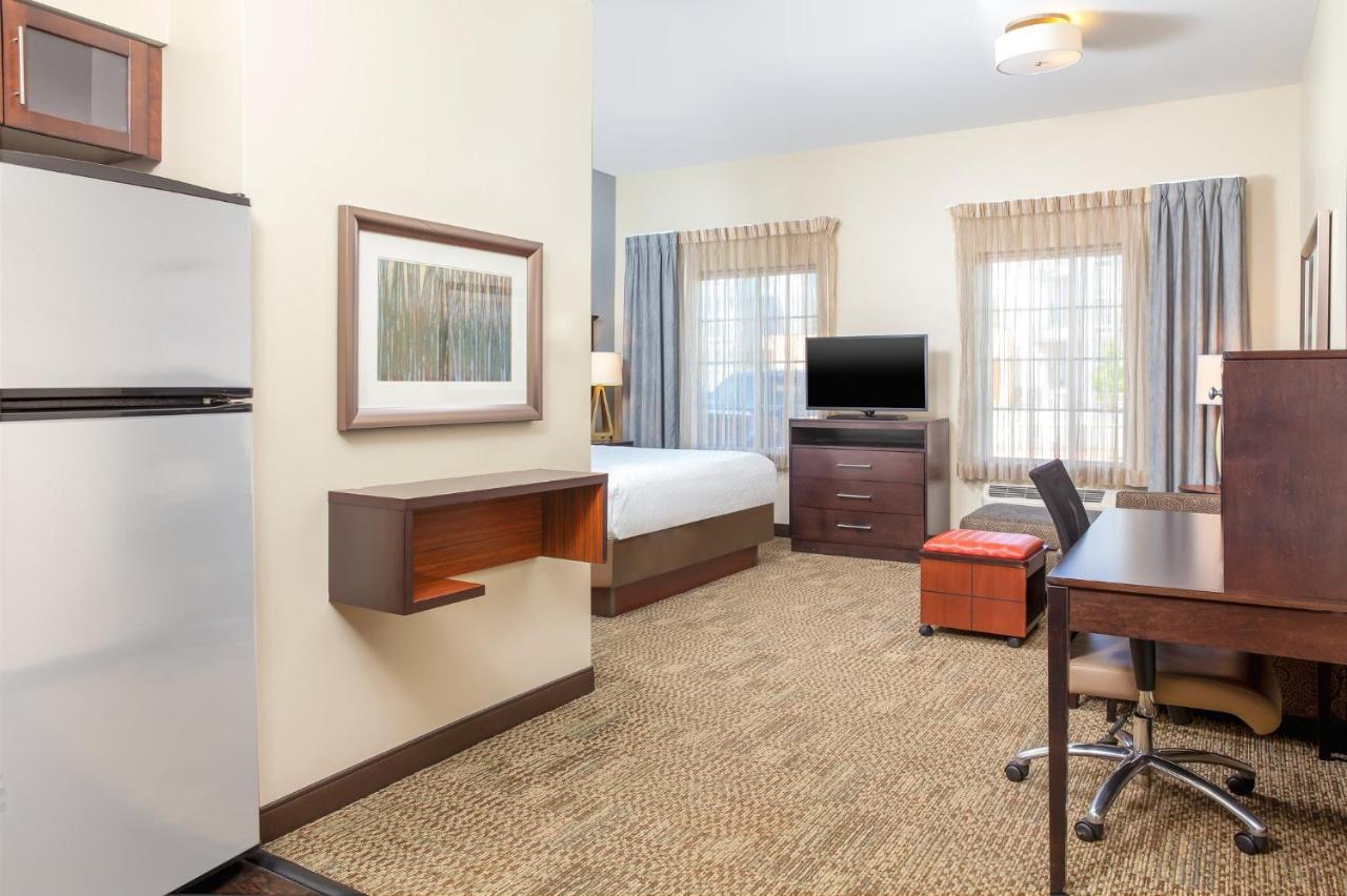 Staybridge Suites Denver - Central Park By Ihg Exteriör bild