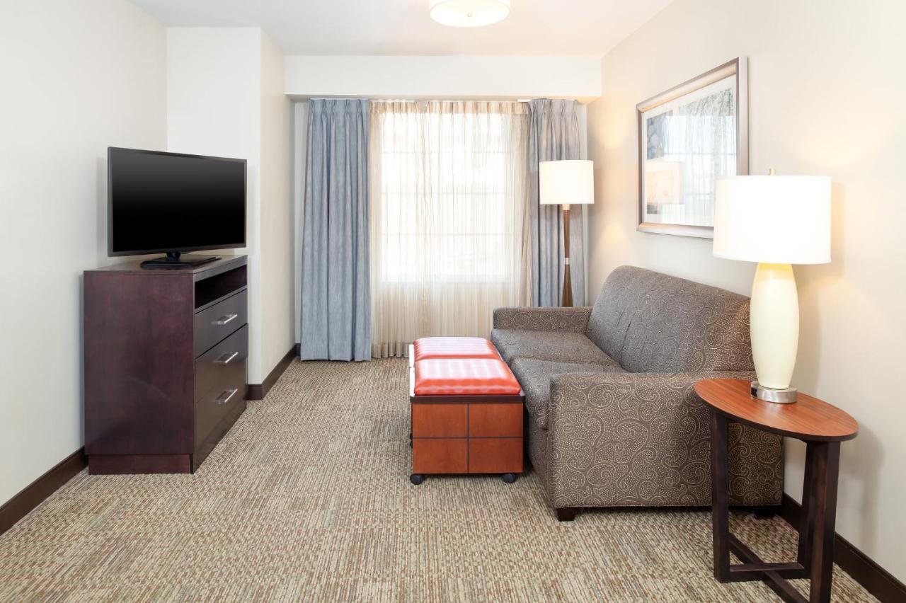 Staybridge Suites Denver - Central Park By Ihg Exteriör bild